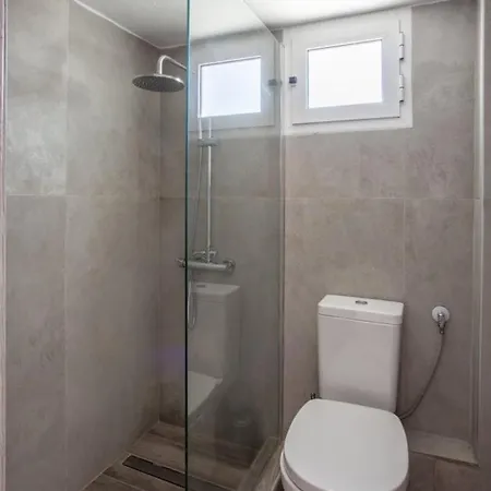 Euphoria Beachfront Дом отдыха Каландра
