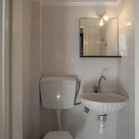 Дом отдыха Euphoria Beachfront Каландра