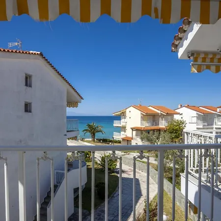 Euphoria Beachfront Holiday home *